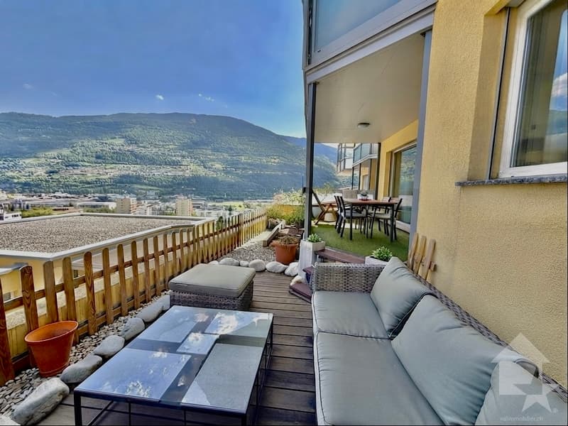 Bel appartement en terrasse avec un garage et une vue exceptionnelle ! (7)