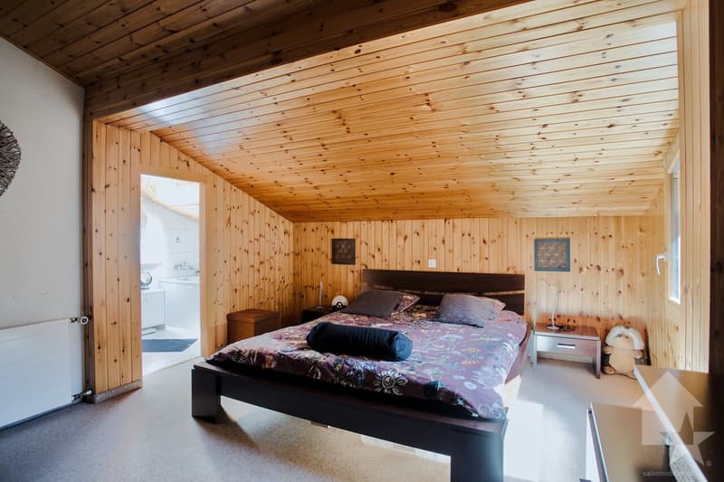 Spacieux appartement de 3.5 pièces, 125 m², deux salles de bains (9)