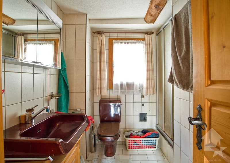 Chalet de 5.5 pièces avec cachet, 180 m2, situation ensoleillée (11)