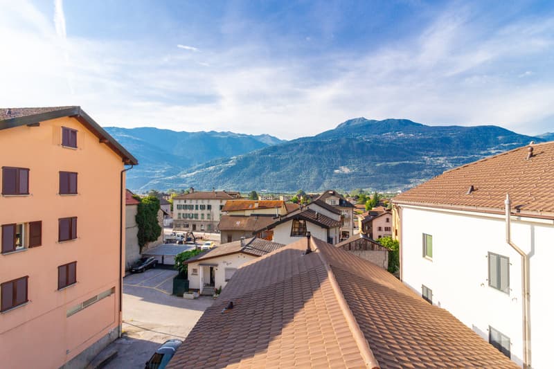 Attique de 3.5 pièces en duplex rénové avec balcon et vue magnifique (6)