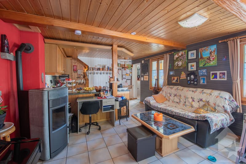 Maison de village au coeur de Salvan, un cocon authentique (3)