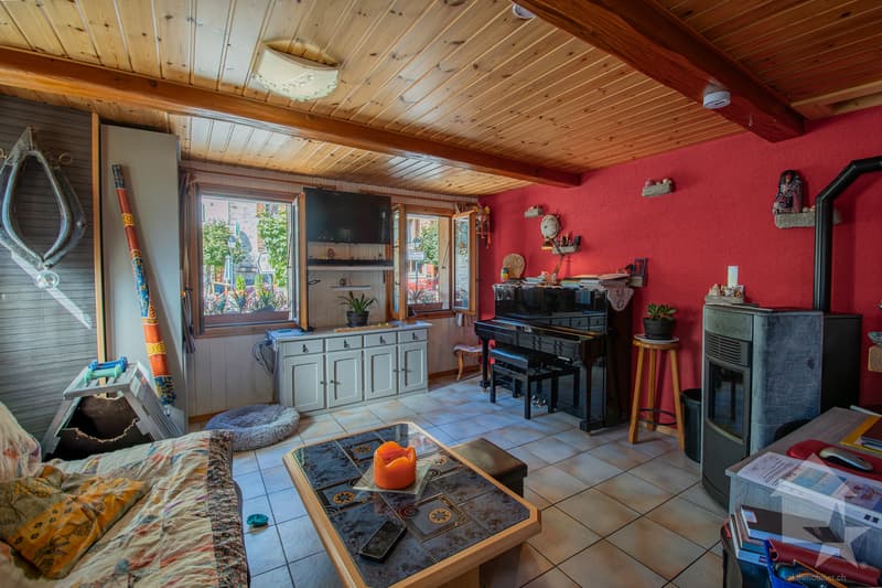 Maison de village au coeur de Salvan, un cocon authentique (2)