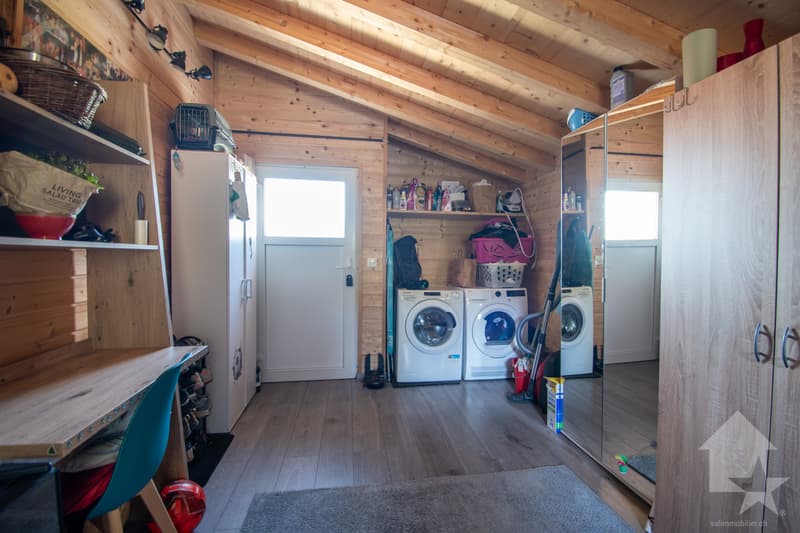 Chalet entièrement rénové avec vue panoramique aux Posses-sur-Bex (11)