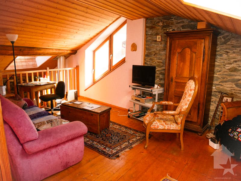 Mezzanine 1