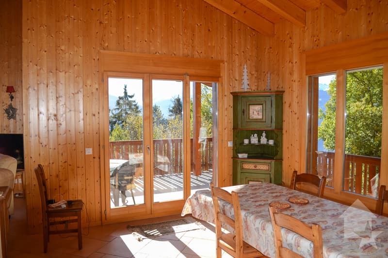 Magnifique chalet de standing de 5.5 pièces, 174 m², vue sur les Alpes (3)