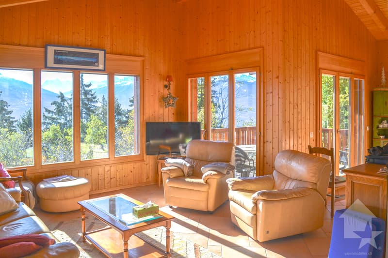 Magnifique chalet de standing de 5.5 pièces, 174 m², vue sur les Alpes (2)