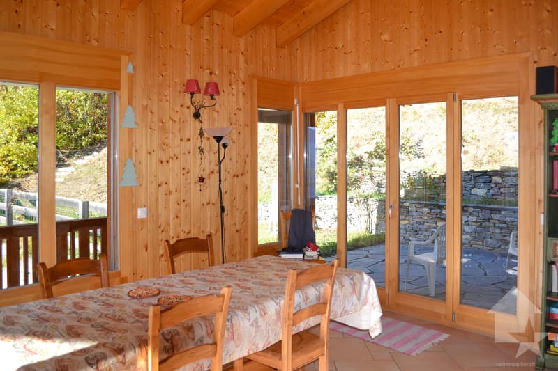 Magnifique chalet de standing de 5.5 pièces, 174 m², vue sur les Alpes (5)