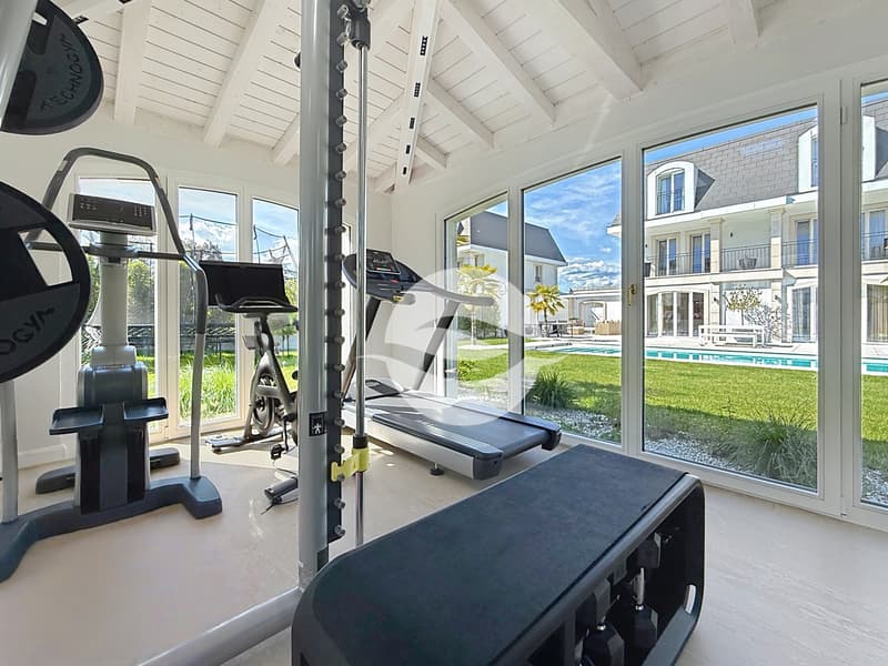Annexe aménagée en salle de sport