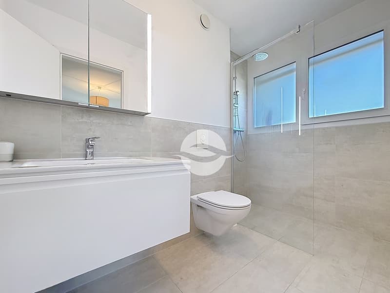 1er : Salle de douche privative