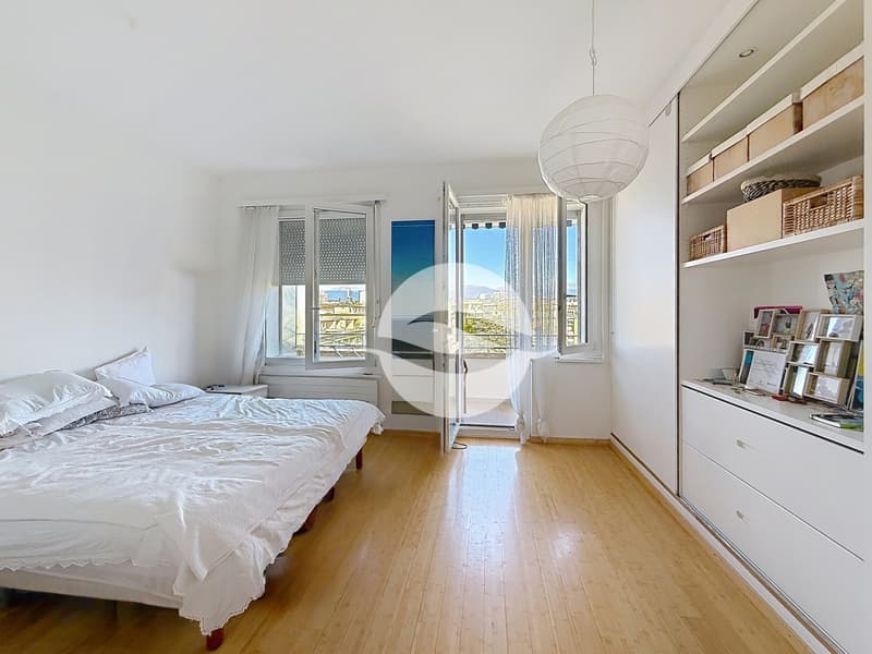 Troisième chambre avec salle de douche attenante