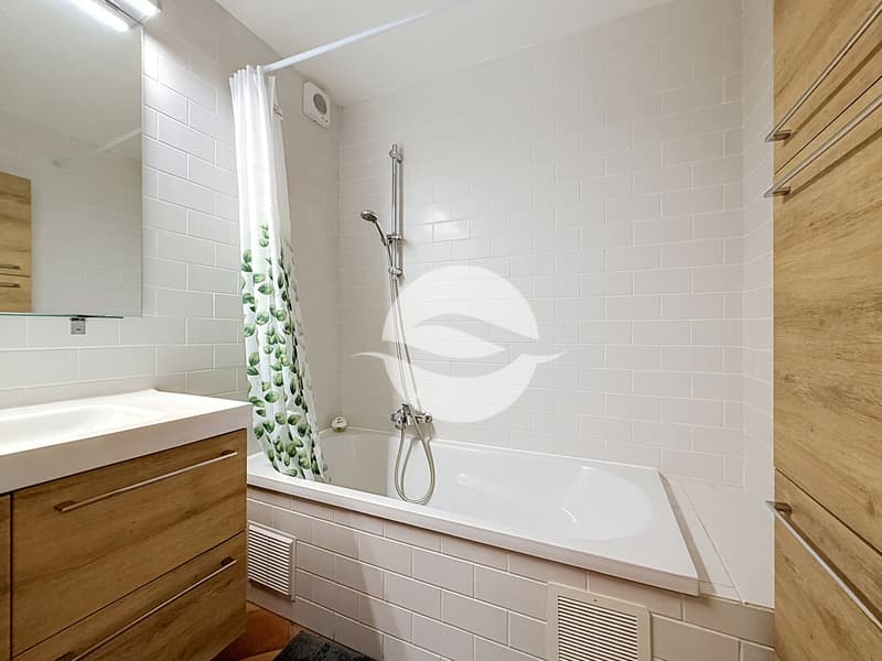 Rez Inférieur : Salle de bains