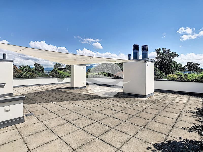 Terrasse privative en toiture