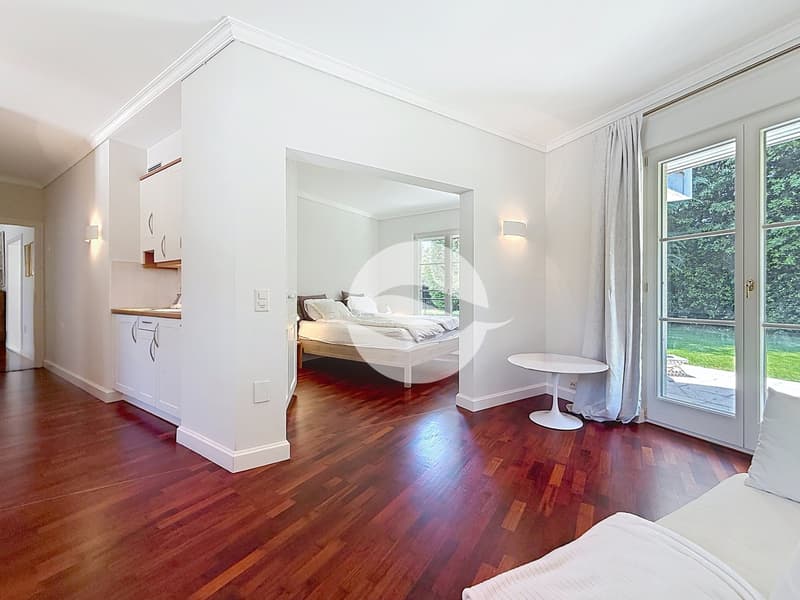 Appartement indépendant : Salon avec accès à la chambre et la terrasse