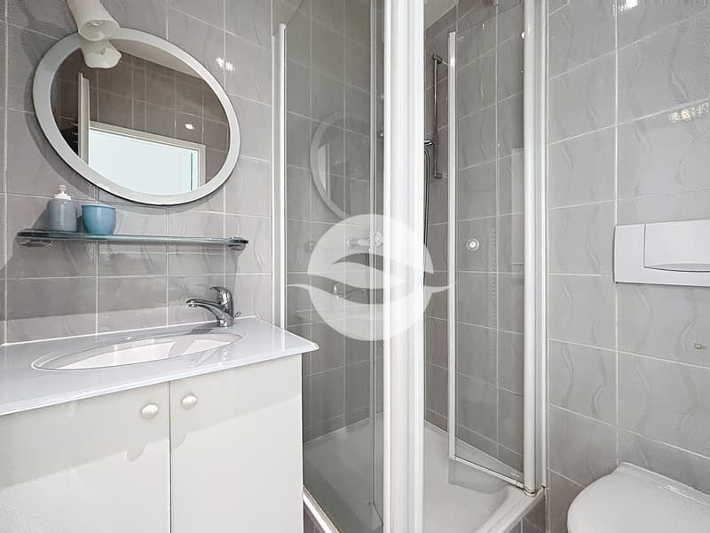 Salle de douche en suite