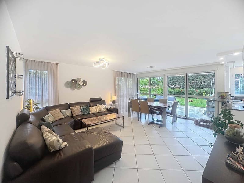 Magnificent 4.5-room apartment with garden (2)