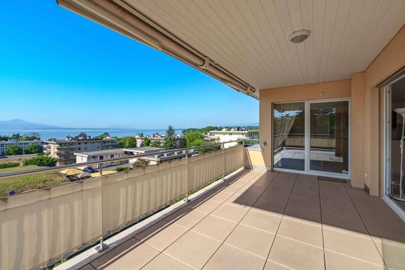 7.5-room luxury duplex with a view of Lake Geneva and the Alps (9)