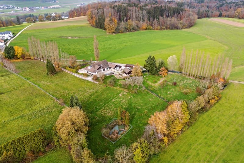 Azienda agricola somptuosamente ristrutturata con piscina interna (2)