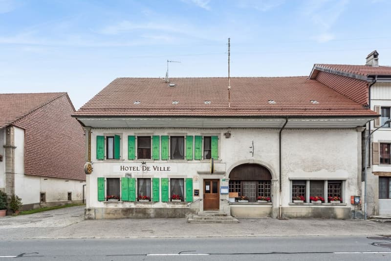 Immeuble mixe avec restaurant et potentiel d'agrandissement (1)