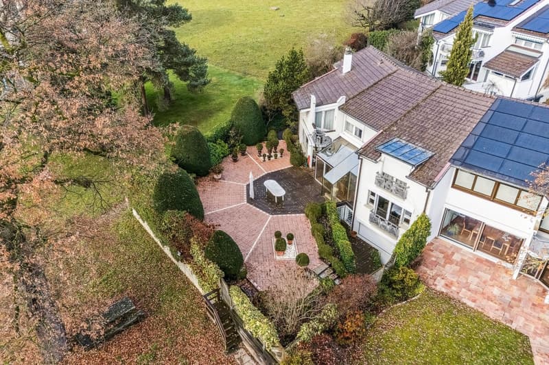 Superbe maison jumelée de 10 pièces  avec appartement de rendement (2)