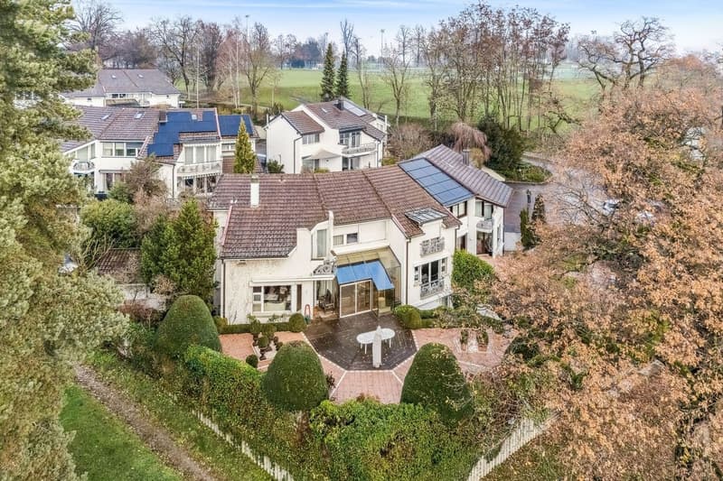 Superbe maison jumelée de 10 pièces avec appartement de rendement (8)