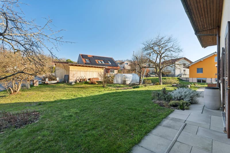 Family house with large garden in a peaceful setting in Massonnens (3)