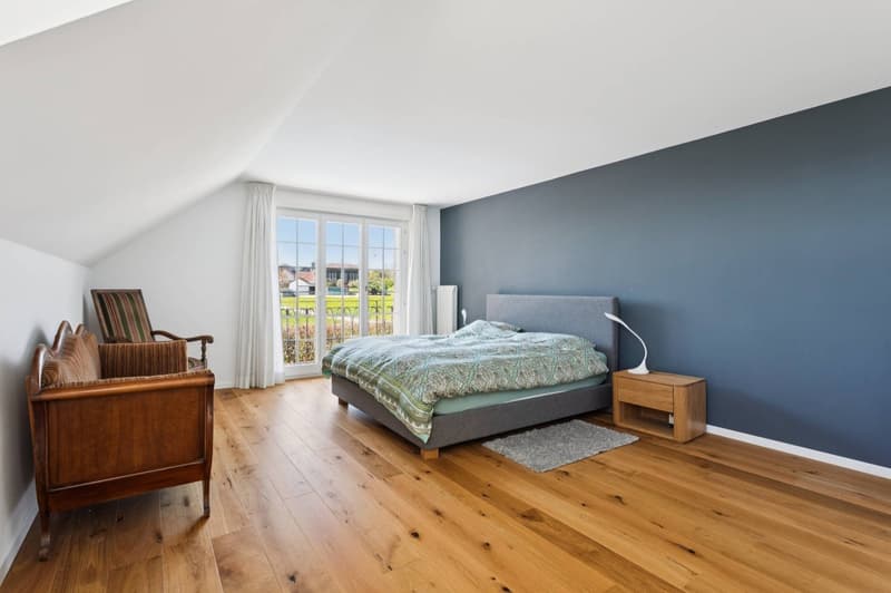 Confort et sérénité : maison familiale rénovée avec piscine et extérie (8)