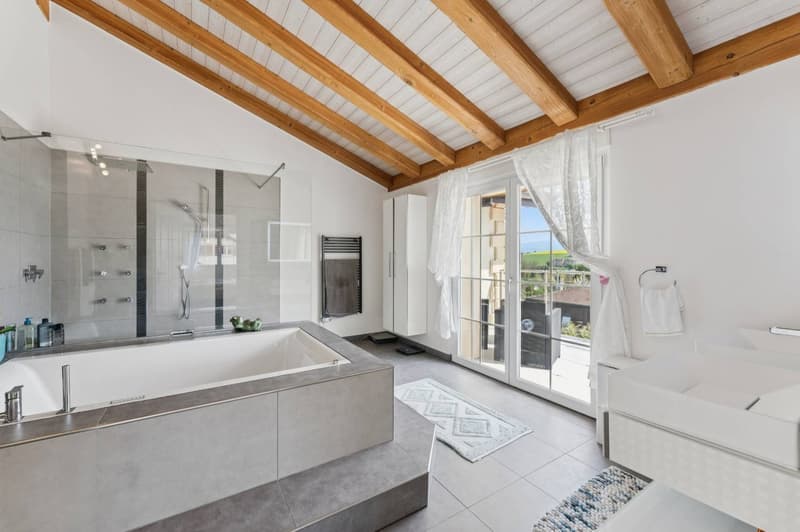 Salle de bain de la chambre parentale