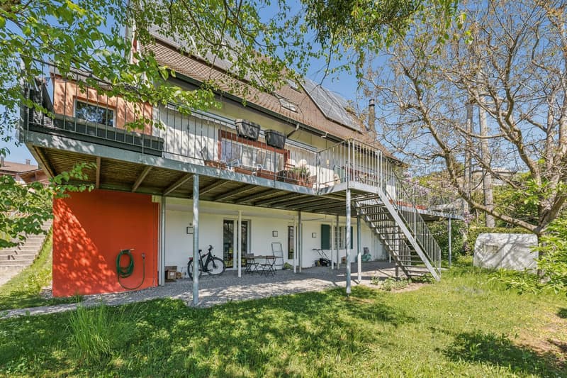 Beautiful house with two apartments close to the city center (12)