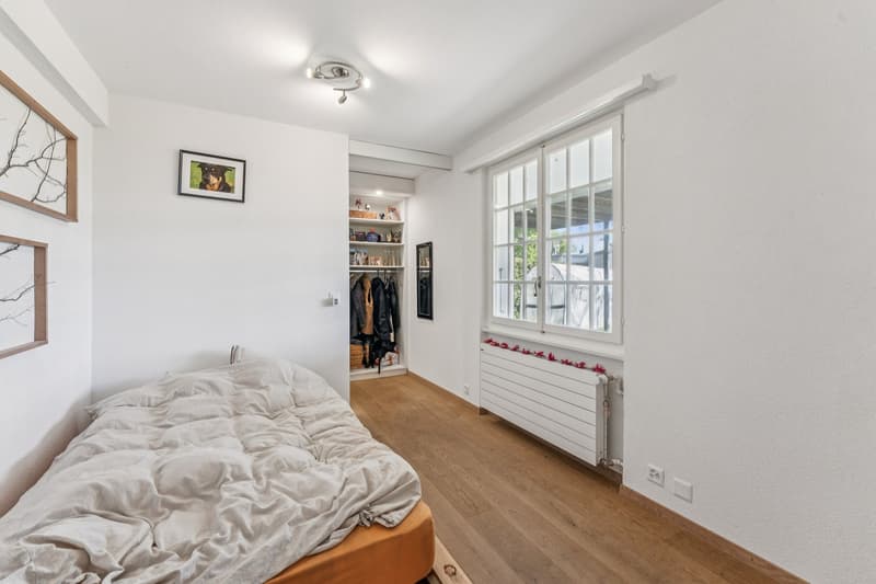 Beautiful house with two apartments close to the city center (10)