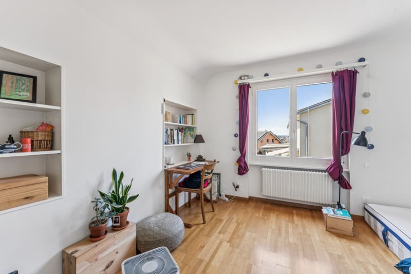 Beautiful house with two apartments close to the city center (6)