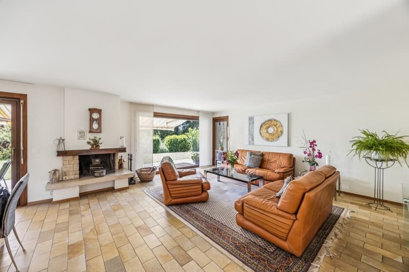 Absolute intimacy in an exceptional residential setting (3)
