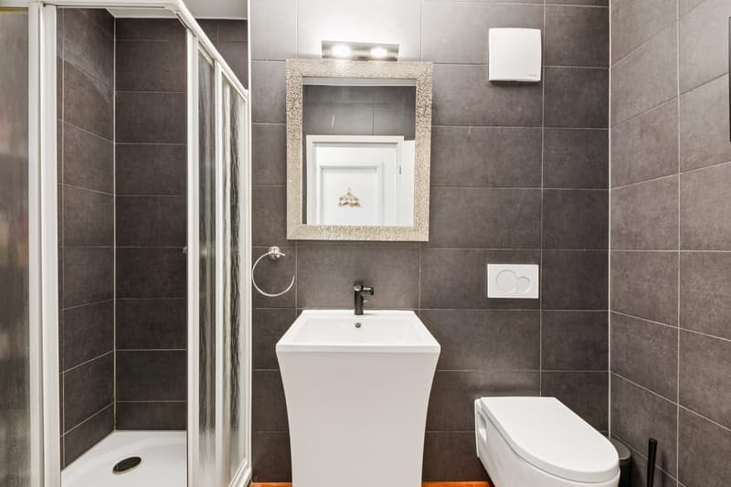 Douche et colonne de lavage