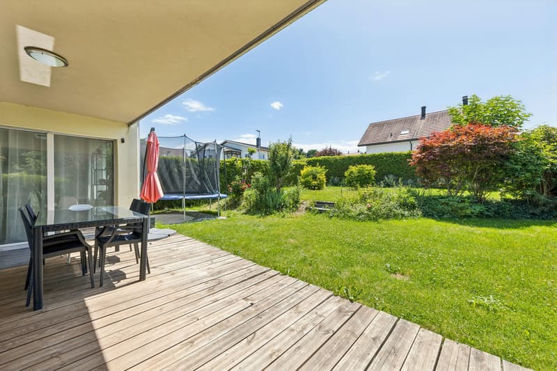 Terrasse couverte avec jardin privatif
