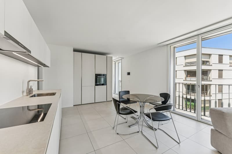 Appartamento con 3.5 locali e balcone (6)