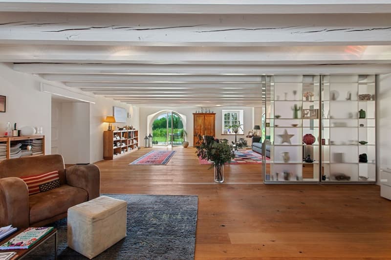 Splendide ferme équestre avec vaste jardin et piscine (7)