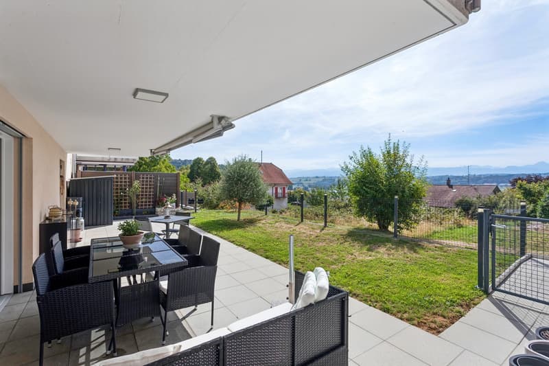 Bel appartement de 4.5 pièces avec jardin et terrasse (12)