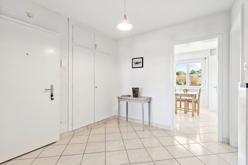 Appartement traversant avec vue sur les montagnes (3)