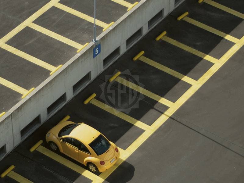 Parkplatz - Gland (1)
