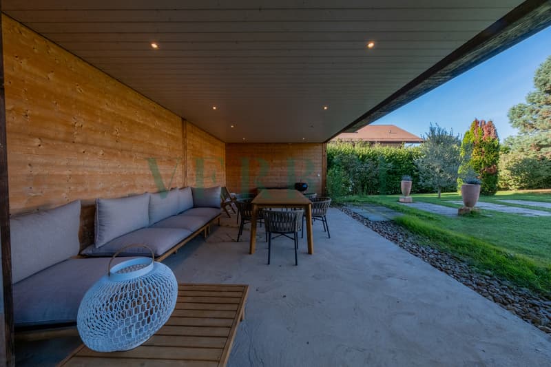 Villa d'architecte dans un quartier prestigieux (12)