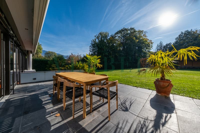 Villa d'architecte dans un quartier prestigieux (11)