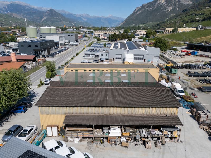 Site industriel polyvalent avec potentiel de développement (9)