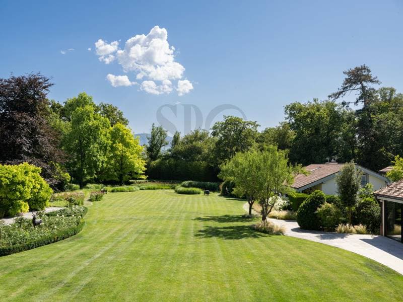 Splendide propriété du XVIIIe siècle au c?ur de la campagne genevoise (5)