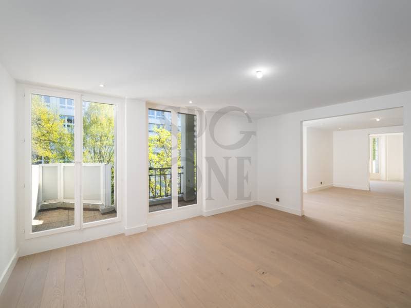 Attic turnkey, fully renovated in Champel (3)