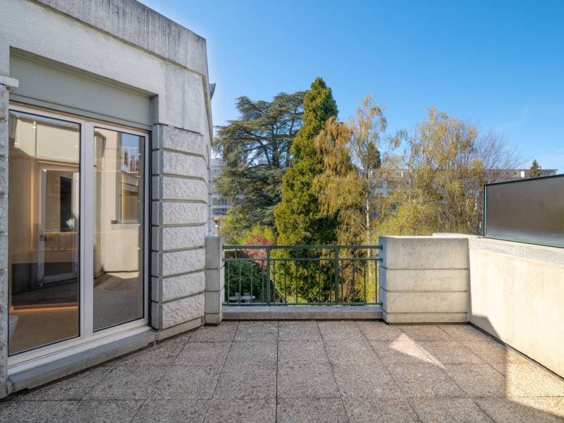 Attic turnkey, fully renovated in Champel (12)