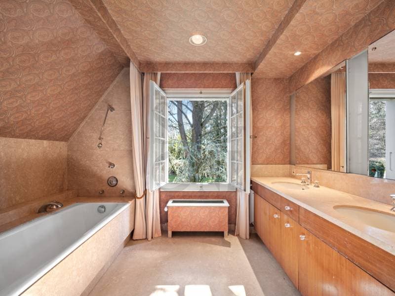 Master property in the heart of a green oasis (7)