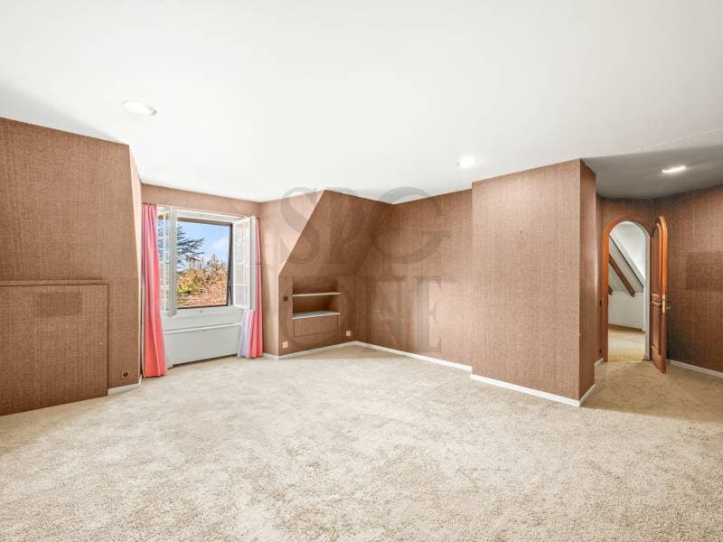 Master property in the heart of a green oasis (6)