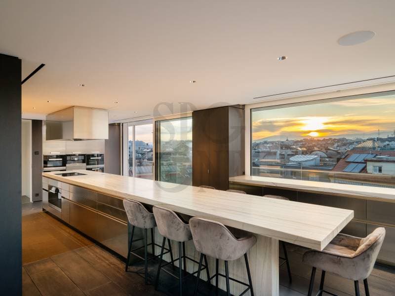 Exceptional triplex with breathtaking views of the lake and the Alps (5)