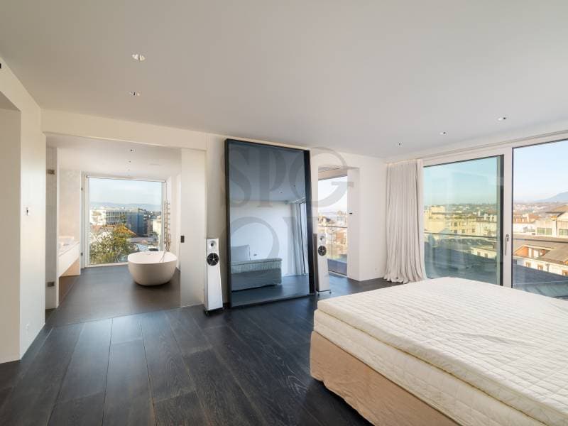 Exceptional triplex with breathtaking views of the lake and the Alps (10)