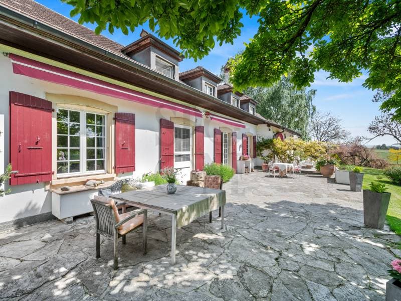 Exclusive: authentic Vaudois house (12)