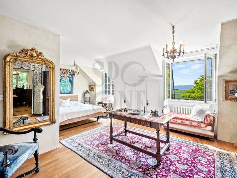 Exclusive: authentic Vaudois house (8)